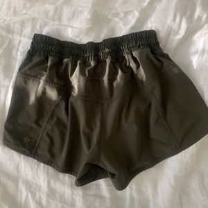 Lululemon tracker short